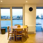 Waterfront- London Greenwich O2 Arena 2 Bed Flat