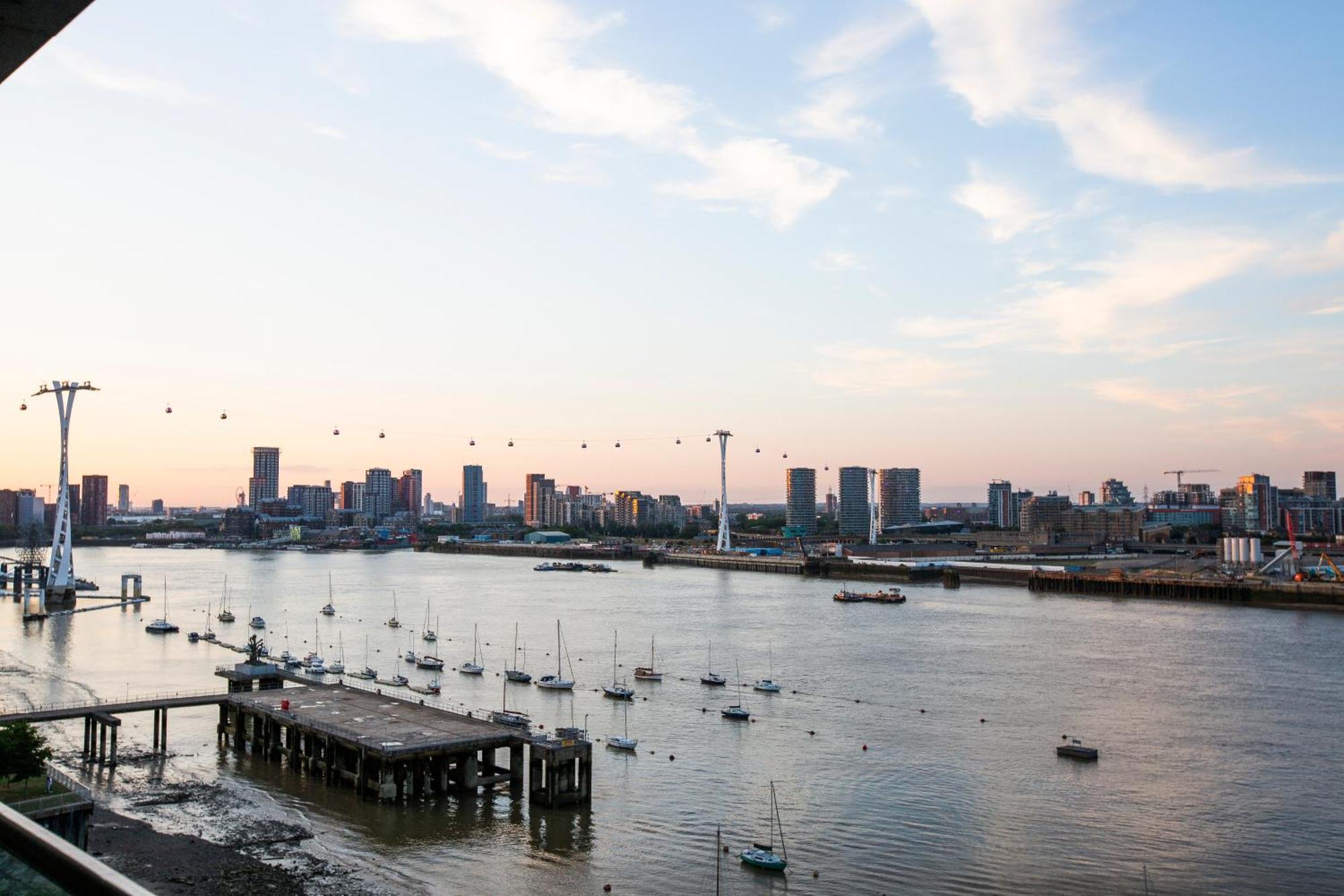 Waterfront- Greenwich O2 Arena 2 Bed Flat Londra