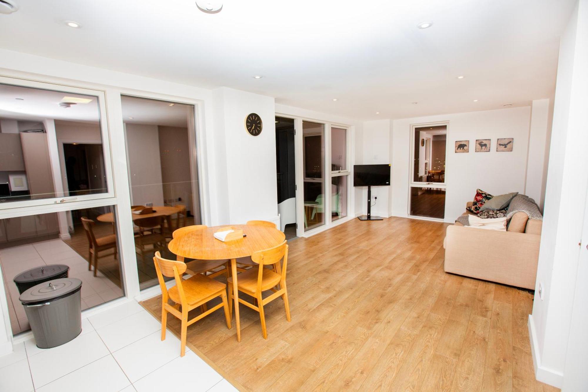 Apartament Waterfront- Greenwich O2 Arena 2 Bed Flat *